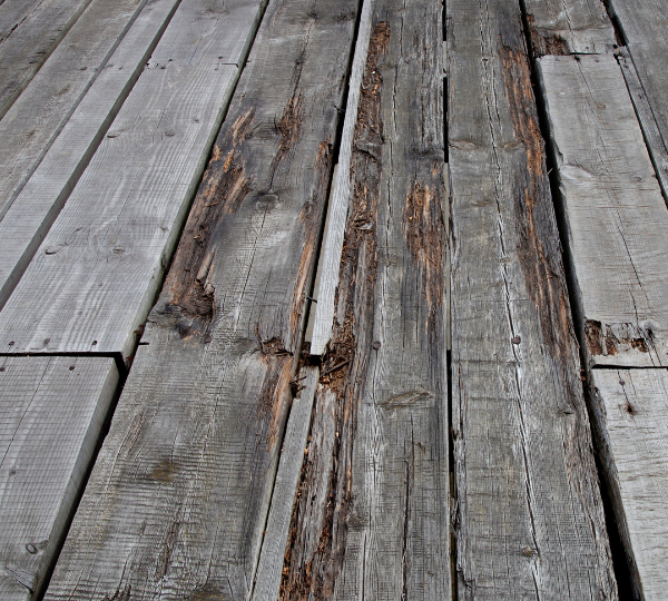 replace-old-deck
